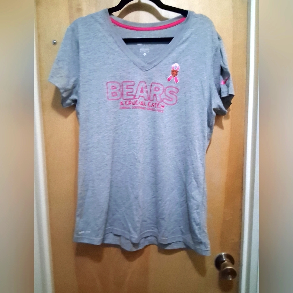 Nike Dri-Fit Bears V-Neck T-Shirt Heather Grey with Pink Accents Size XL